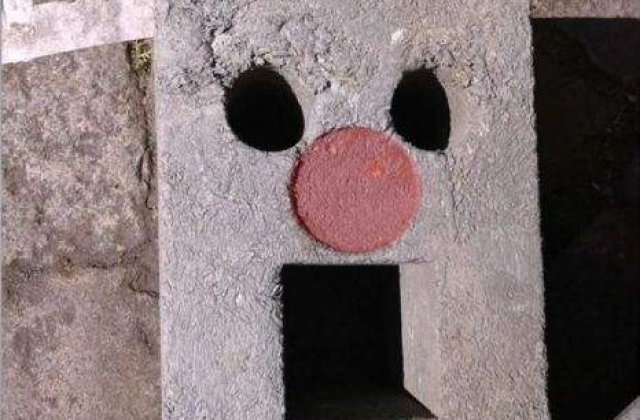 Sunt peste tot! Fete amuzante, intruchipate in cele mai neasteptate obiecte