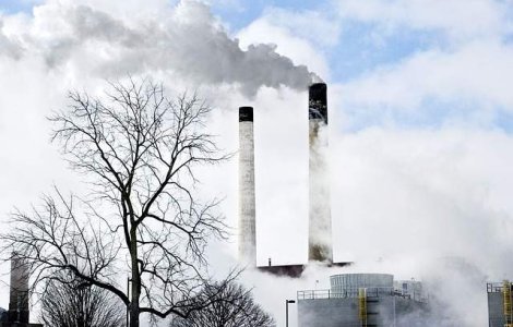 Codul rosu de smog, ridicat de autoritatile din Beijing