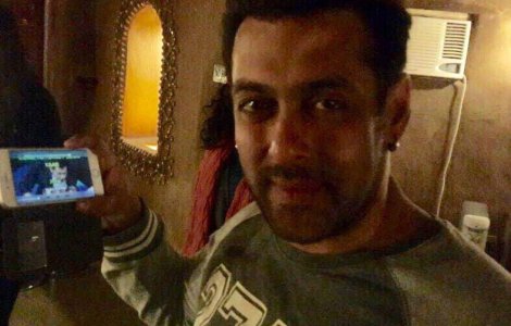 Actorul Salman Khan, achitat in procesul ce viza un accident de automobil din 2002