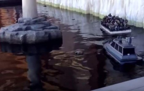  Video  Modul in care un artist subliniaza dramele refugiatilor