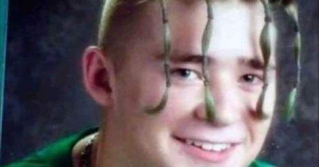  Top  Te poti uita fara sa izbucnesti in ras? Cele mai neinspirate tunsori