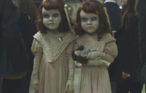 Farsa la metrou: papusile care au bagat spaima in calatori