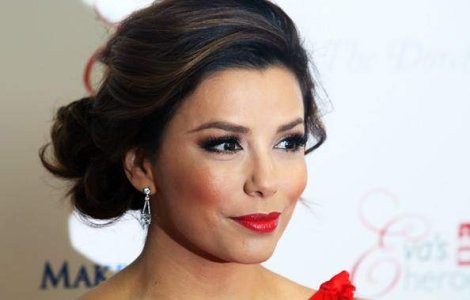 Eva Longoria s-a logodit
