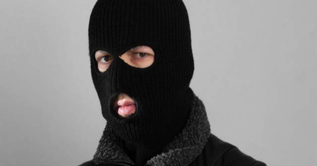 Romania este terorizata de hoti si 80 de locuinte sunt sparte in fiecare zi. Ghid practic pentru cetateanul speriat