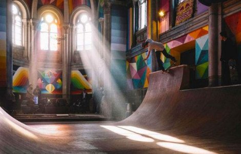 Biserica veche de 100 de ani, transformata in skatepark