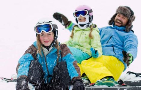 Ce il poti invata pe copilul tau iarna? Doua video-uri cu idei creative care te pot inspira