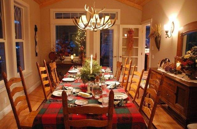 Cum sa ai o petrecere PERFECTA de Craciun, in 8 pasi simpli