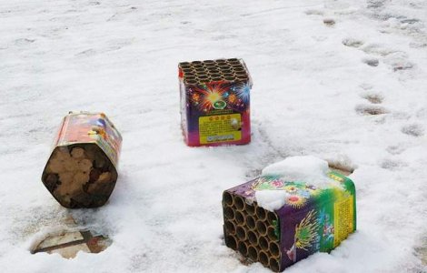 Peste 400 de kilograme de articole pirotehnice, confiscate la Sibiu