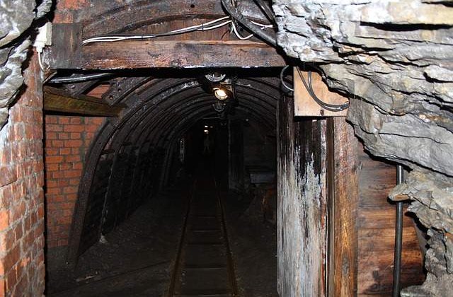 Minerii blocati in Salina Dej au renuntat la protest