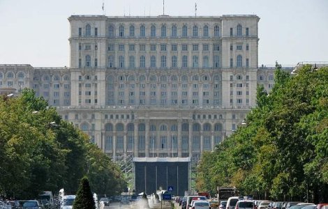 Bucuresti: Restrictii de circulatie, luni si marti, pentru comemorarea Revolutiei