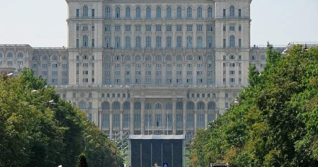 Bucuresti: Restrictii de circulatie, luni si marti, pentru comemorarea Revolutiei