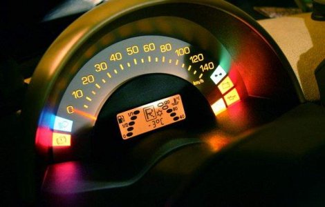 Proiect: Inchisoare de la 2 la 5 ani pentru cei ce modifica kilometrajul masinilor