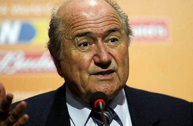 Blatter si Platini, suspendati opt ani din toate activitatile fotbalistice