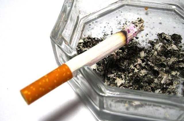 Legea anti-fumat, atacata la Curtea Constitutionala