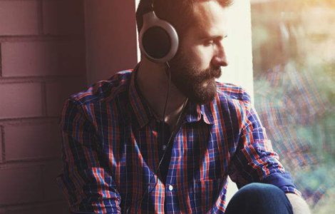  Top  Te vei simti batran! TOP 10 cantece care implinesc 10 ani in 2016