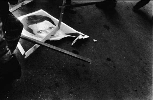 Ura, sange, LIBERTATE! Revolutia din 1989, in imagini cutremuratoare