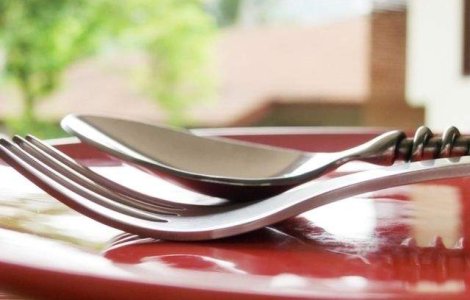  Top  Cele mai BIZARE obiceiuri alimentare ale celebritatilor