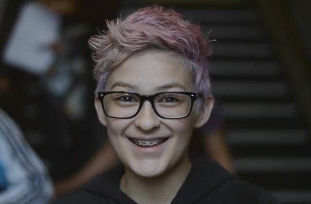 Experiment emotionant! Care este reactia oamenilor atunci cand li se spune ca sunt frumosi