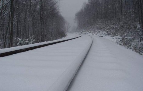 Trenurile de calatori circula cu restrictii de viteza