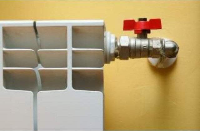 Galati: Mii de apartamente, fara apa calda si caldura