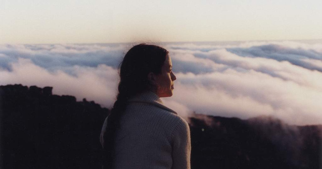 The Guardian: Alanis Morissette va debuta ca editorialist