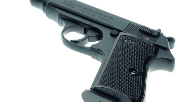 Primarul din Tatulesti, impuscat de un vanator al carui fiu a murit impuscat accidental