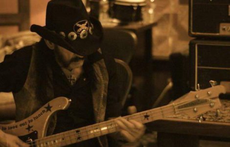 Slash si Lars Ulrich, printre vedetele care au participat la funeraliile rockerului Lemmy