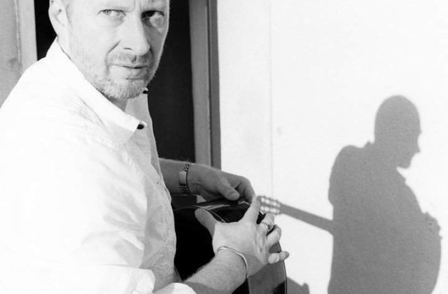 Cantaretul Black, in coma dupa ce a suferit un accident de masina