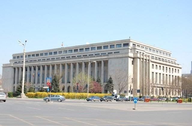 Guvern: Cazurile de plagiat ale demnitarilor, analizate de universitati