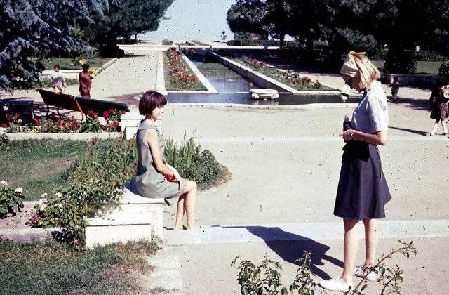 [FOTO] Afganistan in anii 1960: Femeile purtau fuste scurte, iar scolile erau mixte