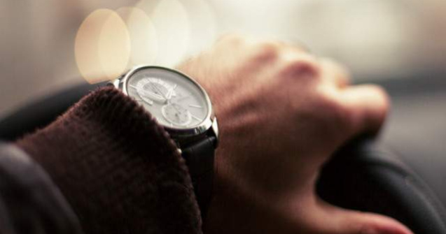Cele 7 motive. De ce poarta barbatii ceasuri de mana si ce spune asta despre ei