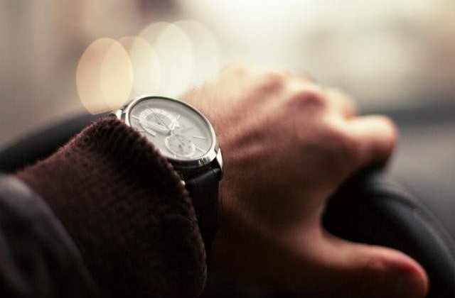 Cele 7 motive. De ce poarta barbatii ceasuri de mana si ce spune asta despre ei