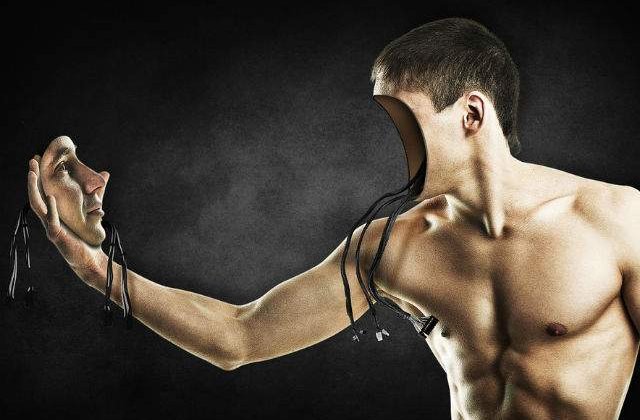 Davos: Medicii si avocatii ar putea fi inlocuiti de roboti