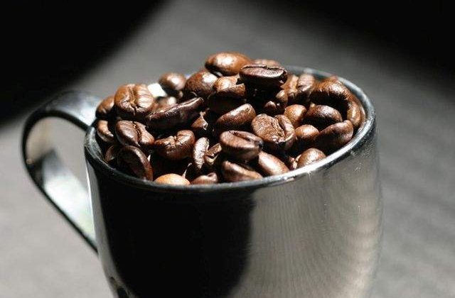 7 motive pentru care iubitorii de cafea traiesc mai mult