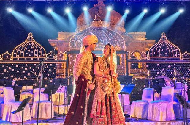 [VIDEO] A filmat intreaga nunta doar cu telefonul. Rezultatul este superb