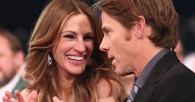  Top  Iubire ca-n filme: Celebritati care s-au casatorit cu fanii lor