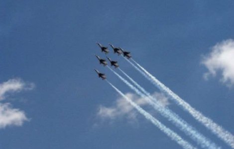 Olanda va participa la raidurile aeriene din Siria impotriva ISIS