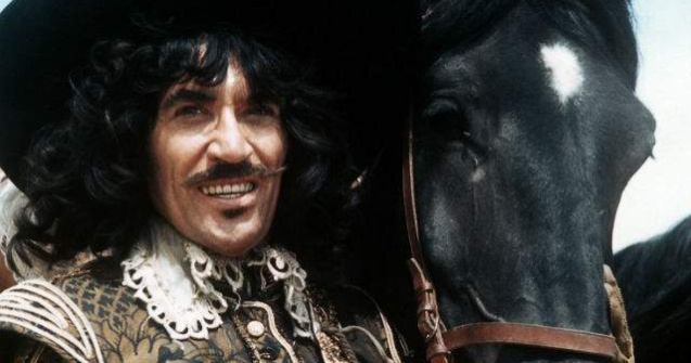  Video  Porthos din "Cei trei muschetari" a murit la 89 de ani