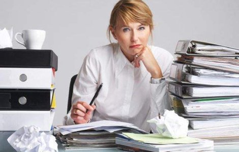 Guvernul a infiintat "Comisia de taiat hartii"