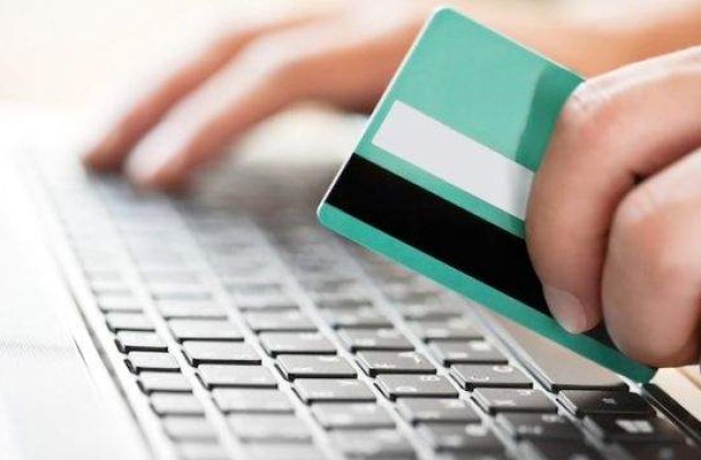 Legea "Big Brother", necesara pentru a combate atacurile din mediul virtual