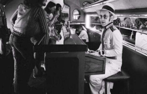  Top  Poze de colectie: Celebritati marcante, asa cum nu le-ai mai vazut (II)