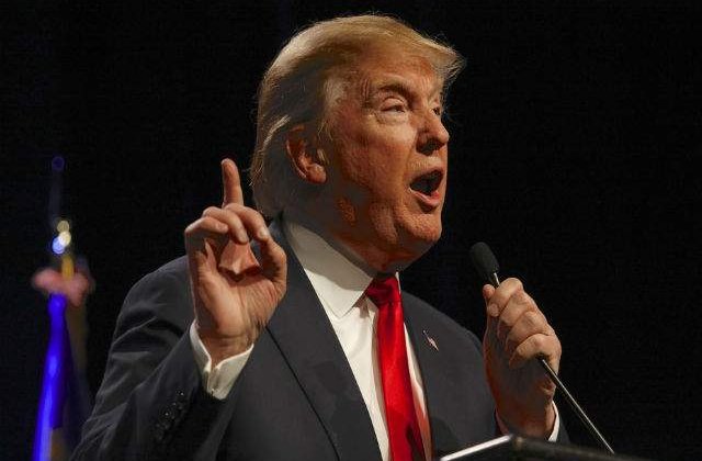 [FOTO] Johnny Depp il interpreteaza pe Donald Trump intr-un film parodie