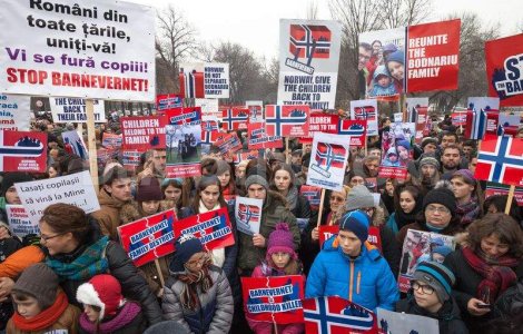 700 de oameni, in strada la Ploiesti pentru familia Bodnariu