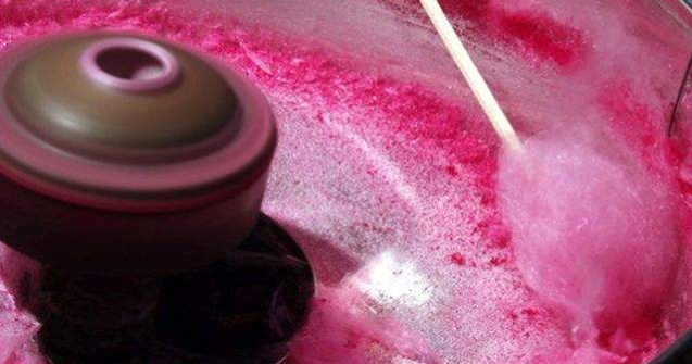 Masinaria de vata de zahar, folosita pentru a crea vase sanguine artificiale