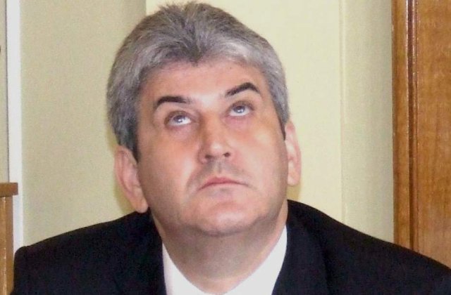 DNA cere aviz de urmarire penala a lui Gabriel Oprea in dosarul fostului sef DIPI