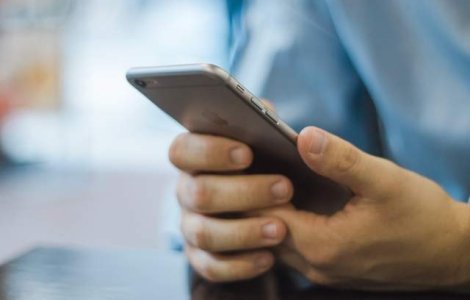 Un producator indian va lansa cel mai ieftin smartphone din lume