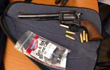 Studentii Universitatii din Texas pot purta arme de foc la cursuri