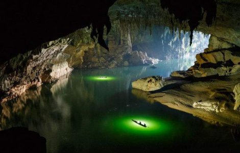 Calatorie inedita pe cel mai mare rau subteran aflat intr-o pestera