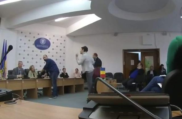 [Video] Delia Nica si-a dat demisia de la conducerea AMRCR