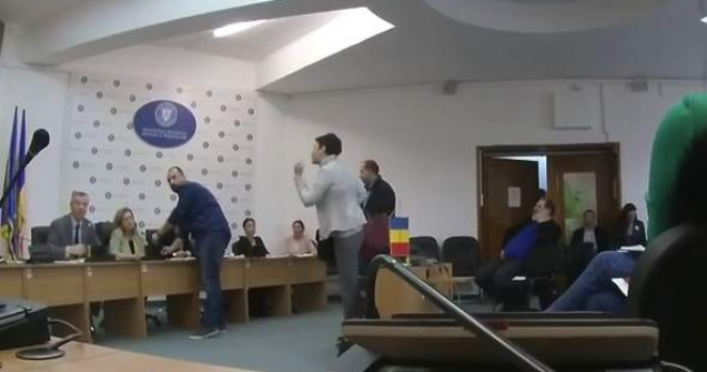  Video  Delia Nica si-a dat demisia de la conducerea AMRCR